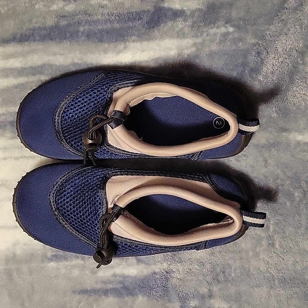 Boys Size 2 Water shoes